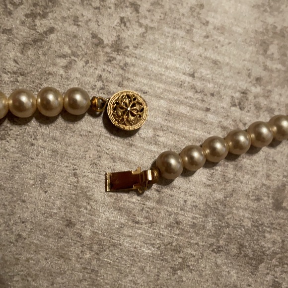 Pearl necklace - Picture 3 of 3